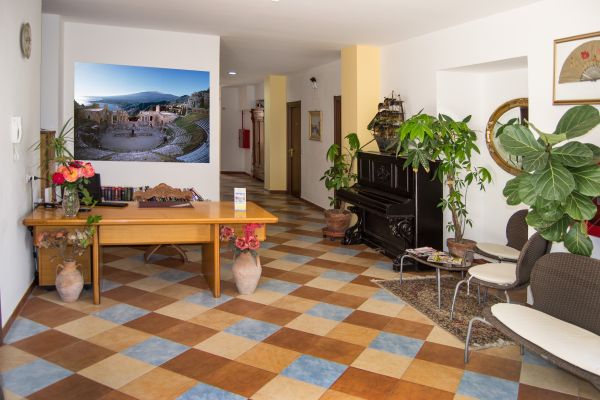 Residence Villa Mare Taormina (Letojanni)